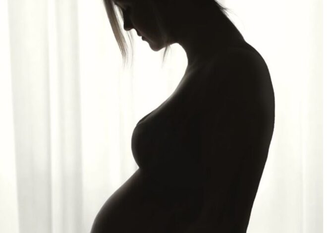 Safe skincare during pregnancy — what ingredients to avoid
